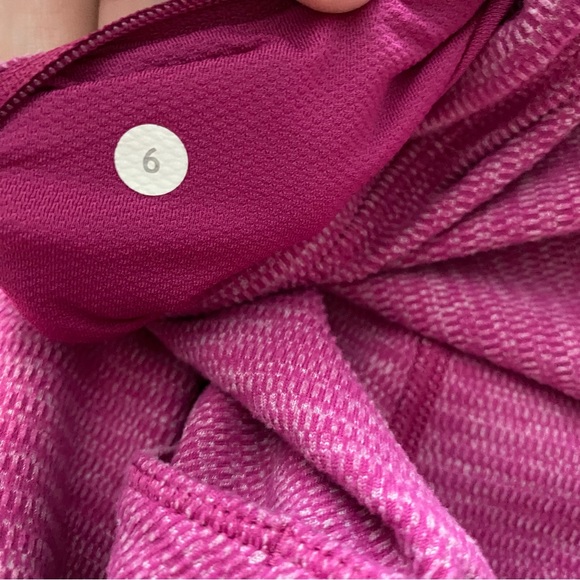 Lululemon Mini Check Pique Raspberry Base Runner Half Zip Jacket - Picture 12 of 12